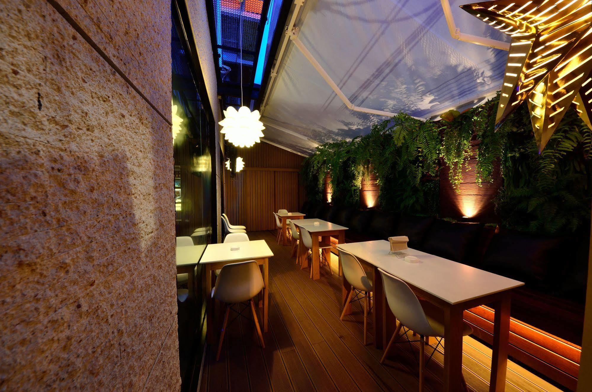 Bizotel Premier Hotel & Residence Bangkok Exterior foto